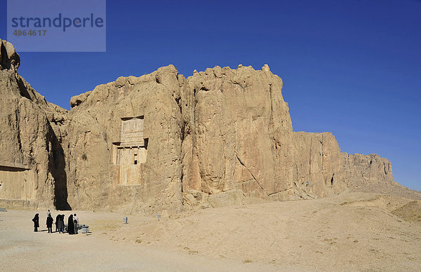 Iran  Shiraz  in der Nähe von Persepolis  komplexe Grabstein Nasqu e Rostam  wo begraben sind der persischen Könige Darius I und II  Serse und Ataserse