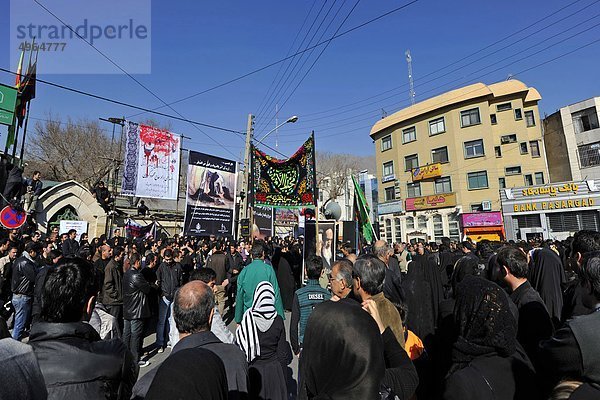Iran  Teheran  Feier der Ashura die erinnert an den Tod der Prophet Hosein