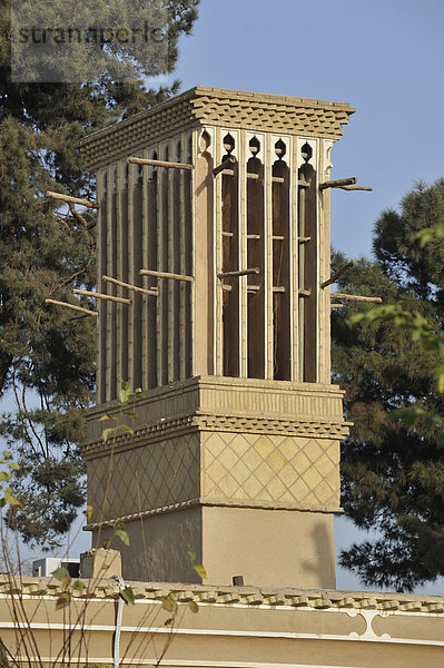 Iran  Yazd  Altstadt mit Belüftung Tower