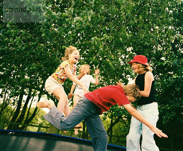 spielen  Trampolin