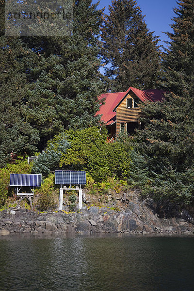 Landschaftlich schön landschaftlich reizvoll Wohnhaus Sommer Ansicht Sonnenenergie Stärke Bucht