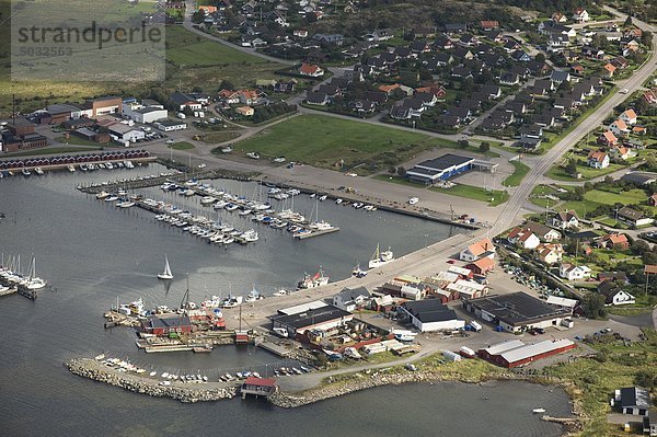 Luftbild der Boote im Hafen