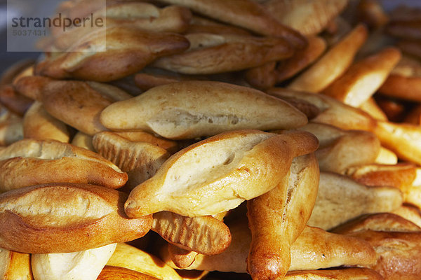 Frische Laibe Brot  Arles  Bouches-du-Rhône  Provence  Frankreich