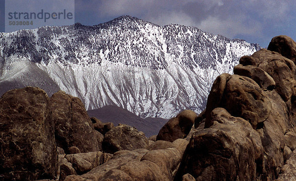 Die Inyo Berge  östlich der Sierra Nevada  Kalifornien  USA