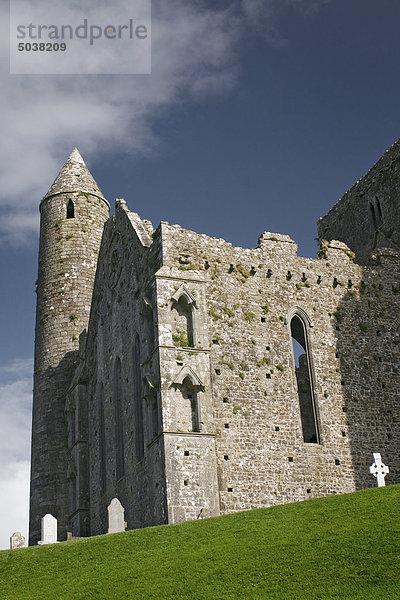 Kathedrale und runden Turm  The Rock of Cashel  County Tipperary  Irland