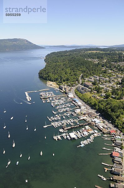 Luftaufnahme des Cowichan Bay  Vancouver Island  British Columbia  Kanada.