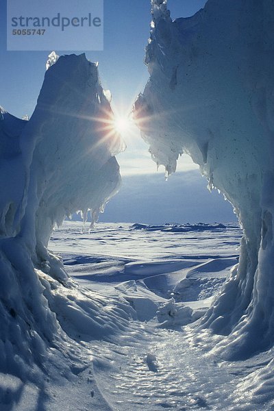 Packeis  Beaufortsee  Arctic Canada