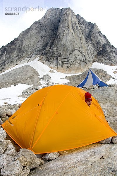 Basislager am Howser Spire oder Howser Spire-massiv  ist eine Gruppe von drei unterschiedlichen Granit-Gipfel und ist der höchste Berg der Bugaboo-Türme