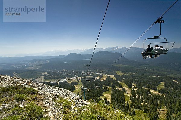 tragen Sommer Gast Skilift Comox Valley British Columbia Kanada Adler Vancouver Island