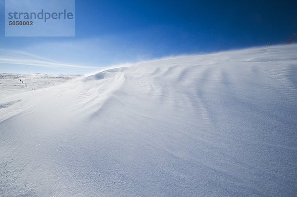 Schnee driftet verursacht durch Wind  Big Muddy Valley  Saskatchewan  Kanada