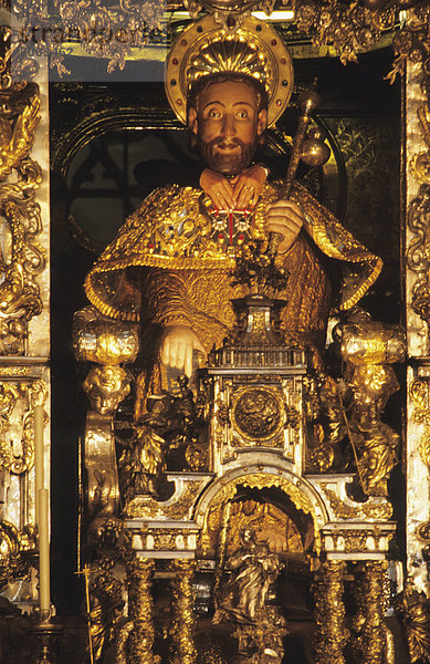 Spanien  Galica. Santiago De Compostela  die Kathedrale altar