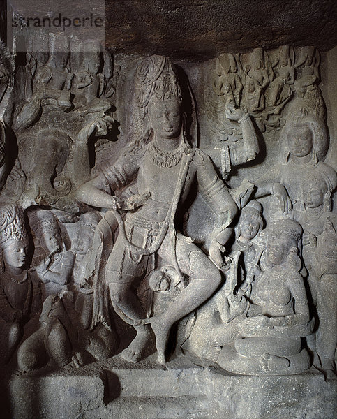 Indien  Mahârâshtra  Ellora  Ramesvara cave  Siva tanzen