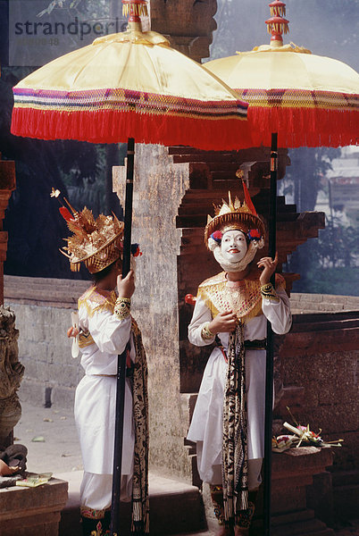 Die Sandaran Tänzer. Bali  Indonesien.