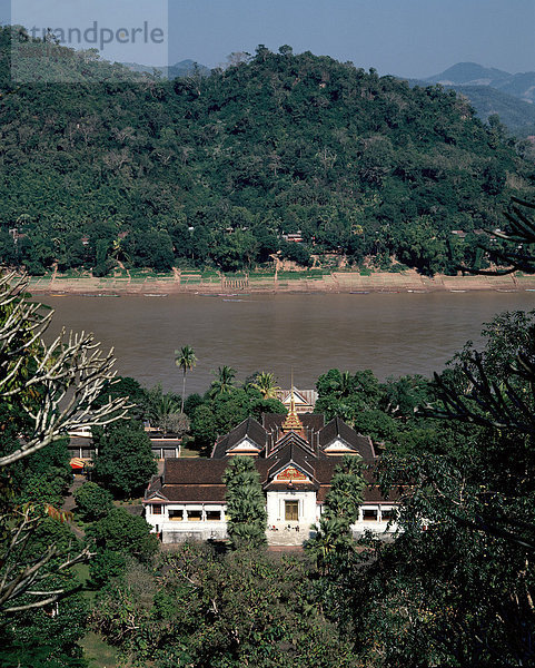 Laos Luang PrabangRoyal Palast und Mekong-Fluss