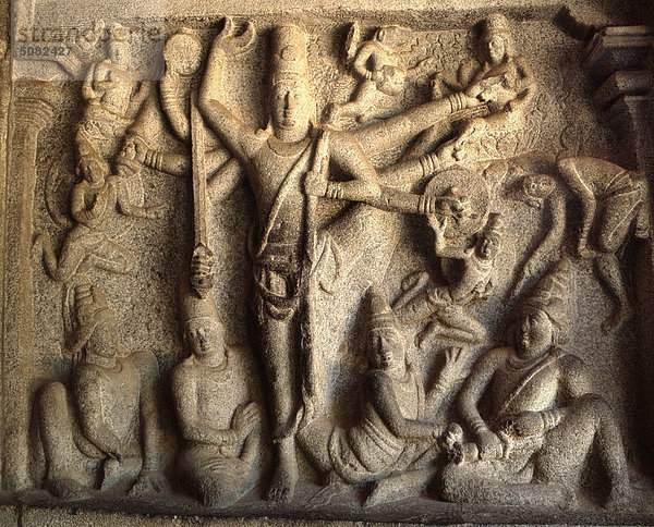 Relief des Trivikrama in einer Höhle in Mahabalipuram  Tamil Nadu  Indien - Pallava dinasty