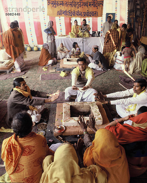 Jain Menschen beten in Rajastan  Indien