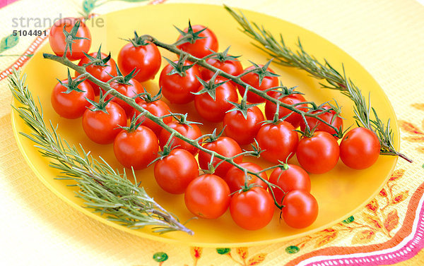 Tomaten und Rosmarin