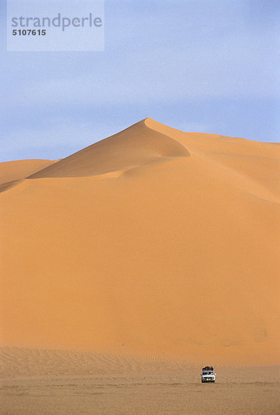 Libyen  Erg Mourzouk. Sand-Dünen
