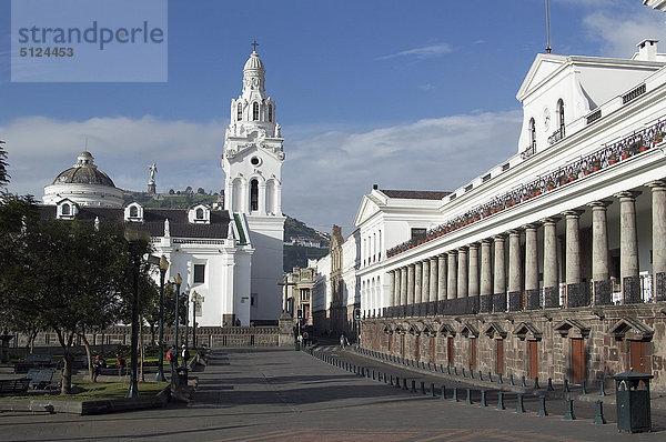 Ecuador  Quito  Pichincha  Platz der Unabhängigkeit  der Kathedrale und der Regierung-Palast