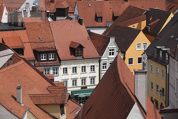 Deutschland  Bayern  Schwaben  Allgäu  Kaufbeuren  Blick auf die Dächer der Altstadt