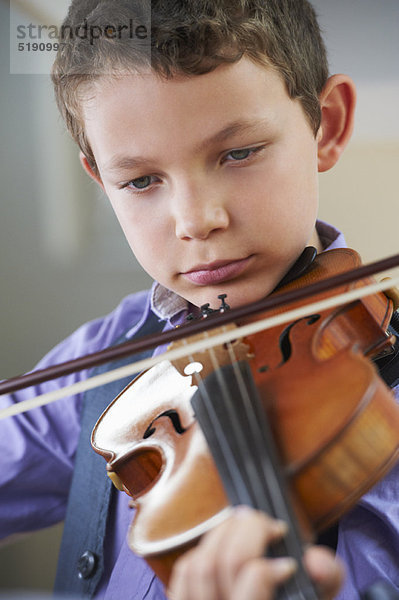 ernst  Junge - Person  spielen  Geige
