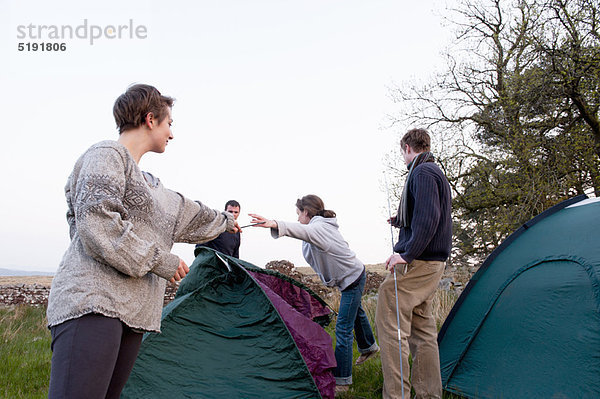 Mensch  Menschen  Campingplatz  Zelt