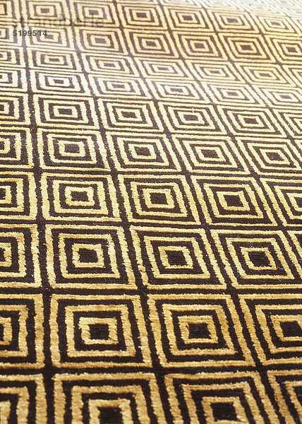 Teppich mit quadratischem Muster