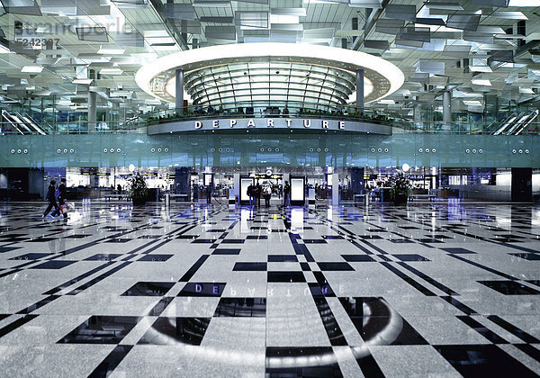 Abflughalle  Flughafen Singapur