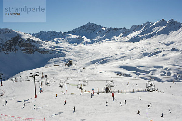 Skifahrer im Skigebiet Val d'Isere  Frankreich