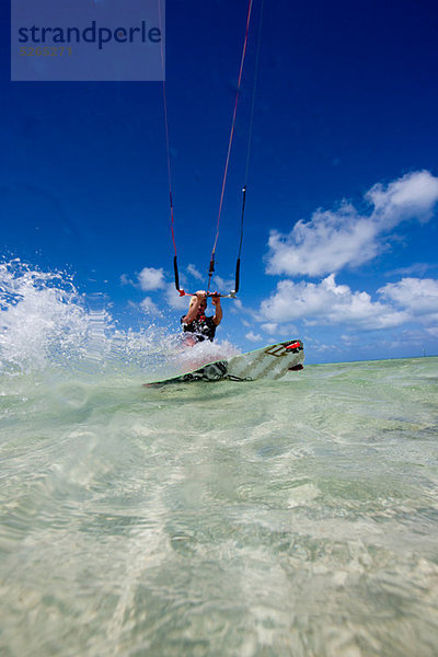 Kitesurfen im Flachwasser