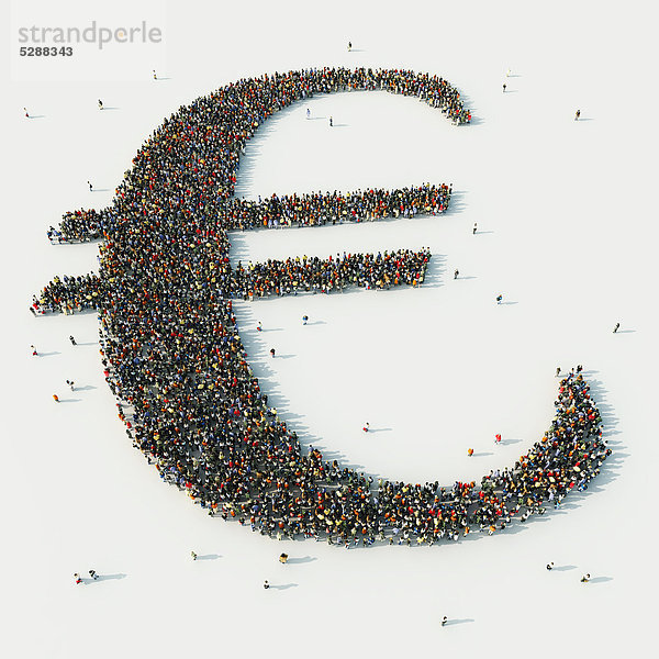 Luftbild einer Menschenmenge in Form eines Eurosymbols
