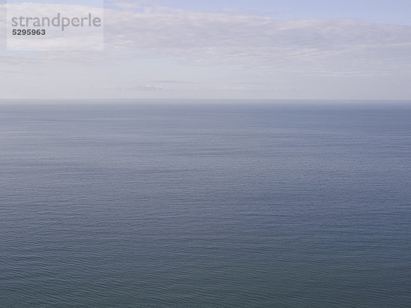Luftaufnahme von Meer und Horizont
