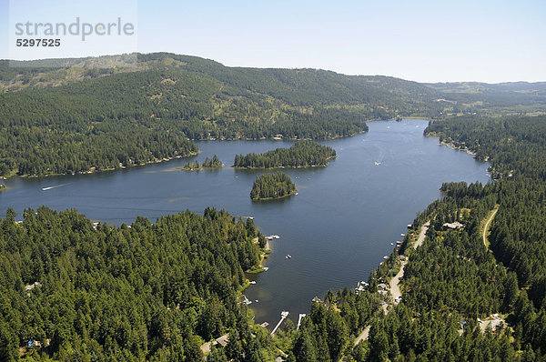 Luftaufnahme  Shawnigan Lake See  Vancouver Island  British Columbia  Kanada