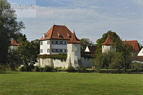 Schloss Blutenburg  München  Bayern  Deutschland  Europa  ÖffentlicherGrund