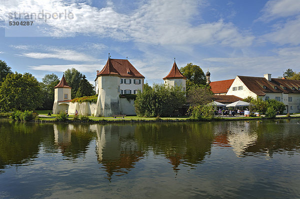 Schloss Blutenburg  München  Bayern  Deutschland  Europa  ÖffentlicherGrund