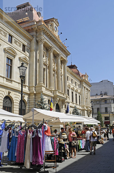 Souvenirstände  Straßenmarkt  Lipscani Viertel  Altstadt  Bukarest  Rumänien  Osteuropa  ÖffentlicherGrund