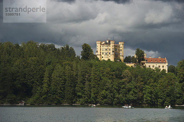 Schloss Hohenschwangau  Füssen  Allgäu  Bayern  Deutschland  Europa