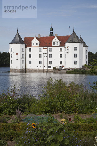 Wasserschloss Schloss Glücksburg  Glücksburg  Flensburger Förde  Schleswig-Holstein  Deutschland  Europa