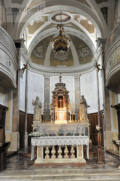 Altarbereich  Basilica di San Giacomo  erbaut 1742  Chioggia  Venedig  Venetien  Italien  Europa