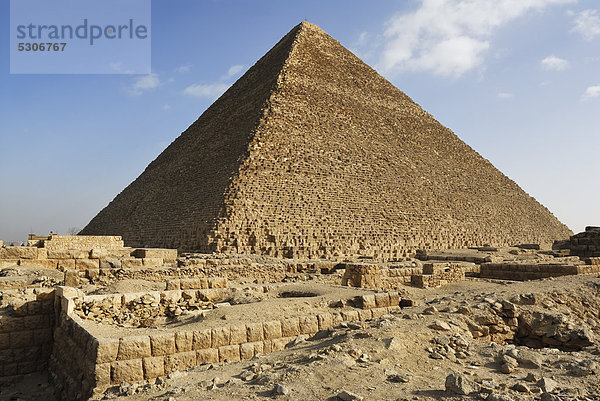 Cheops Pyramide  Pyramiden von Gizeh  Kairo  Ägypten  Afrika
