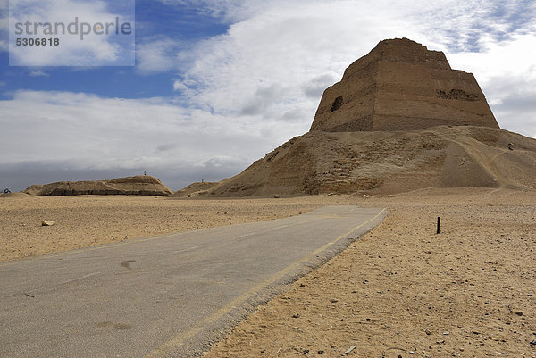 Meidum Pyramide  Ägypten  Afrika