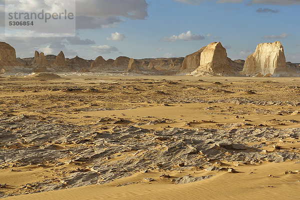 Kalksteinformationen  Weiße Wüste  Oase Farafra  Libysche Wüste  Ägypten  Afrika