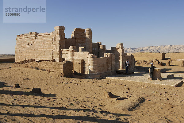 Römischer Tempel Deir el Hagar  El Qasr  Oase Dakhla  Libysche Wüste  Ägypten  Afrika