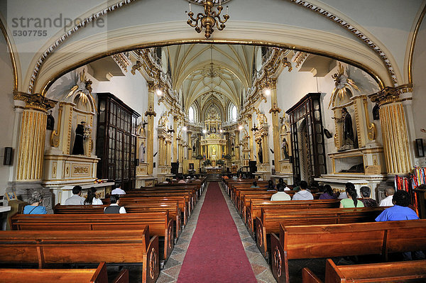 Innenraum der Kirche Iglesia de San Gabriel  San Pedro Cholula  Puebla  Mexiko  Lateinamerika  Nordamerika