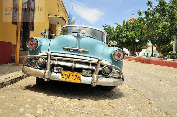 Auto  Geschichte  parken  Karibik  Chevrolet  Trinidad und Tobago  Klassisches Konzert  Klassik  Kuba  Ortsteil