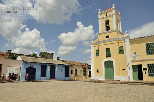 Kirche San Juan de Dios  Plaza San Juan de Dios Platz  Camagüey  Kuba  Karibik