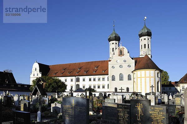 Kloster Benediktbeuern  Oberbayern  Bayern  Deutschland  Europa