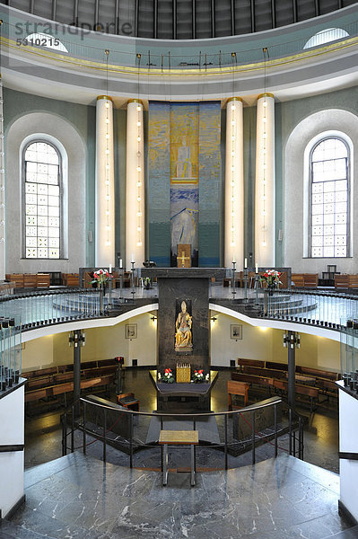 Innenansicht Altarraum  Chor  St. Hedwigs-Kathedrale  erste katholische Kirche Berlins  Bezirk Mitte  Berlin  Deutschland  Europa