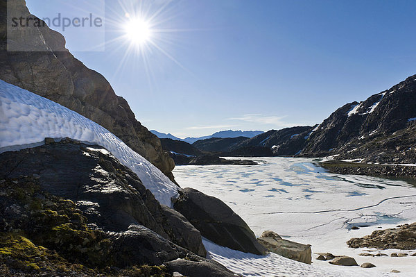 Landschaft bei Tasiilaq oder Ammassalik  Ostgrönland  Grönland