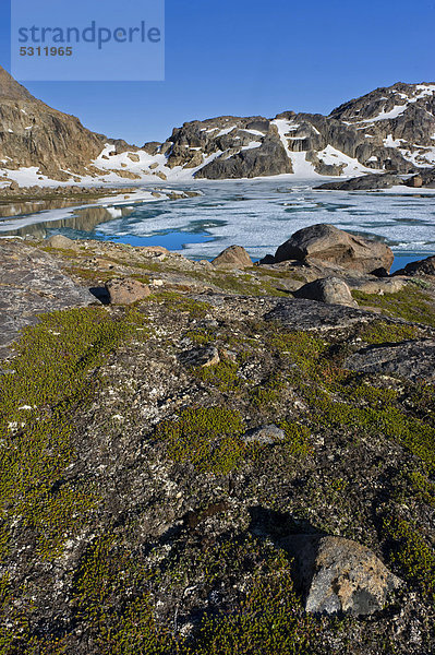 Landschaft bei Tasiilaq oder Ammassalik  Ostgrönland  Grönland